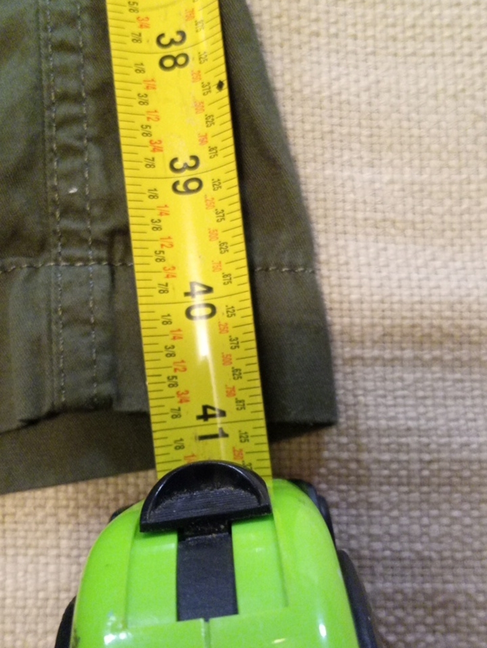 Women's Size 16 Old Navy  Olive Cargo Pants - Picture 8 of 10
